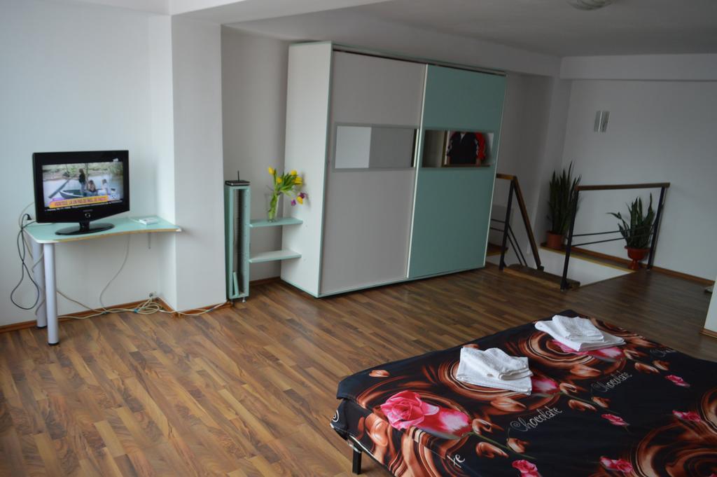 Csikos Apartment Cluj-Napoca Extérieur photo