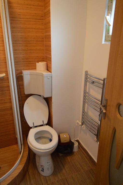 Csikos Apartment Cluj-Napoca Extérieur photo