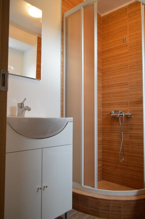 Csikos Apartment Cluj-Napoca Extérieur photo