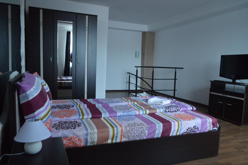 Csikos Apartment Cluj-Napoca Extérieur photo