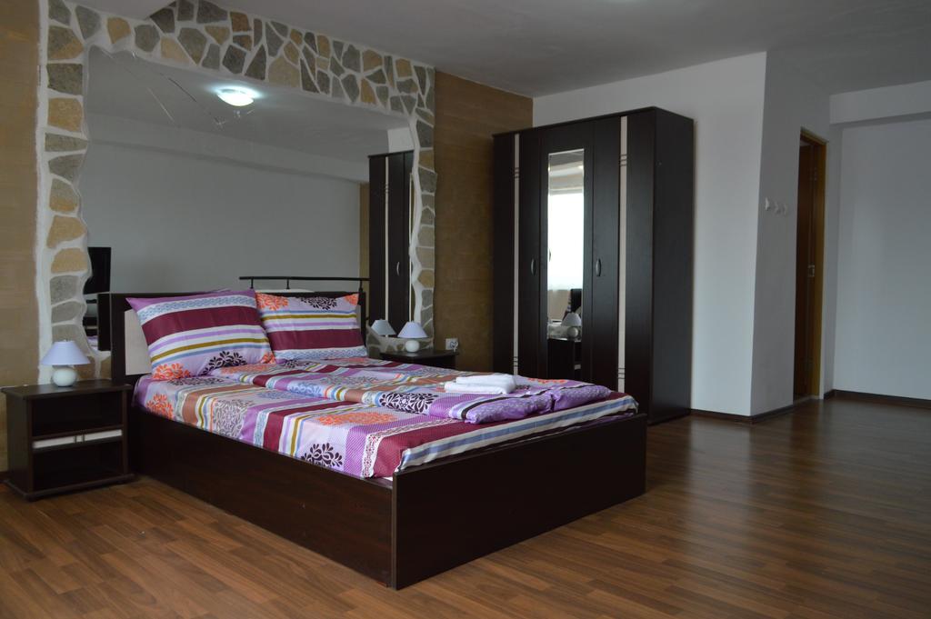 Csikos Apartment Cluj-Napoca Extérieur photo