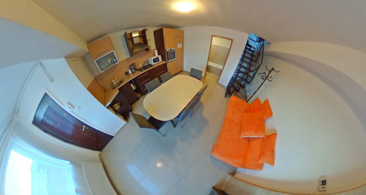 Csikos Apartment Cluj-Napoca Extérieur photo